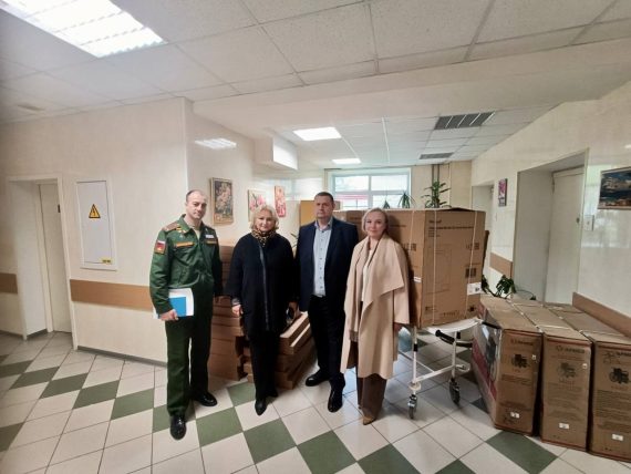 Нотариусы Подмосковья передали помощь для участников СВО, находящихся в «1586 Военном клиническом госпитале» Минобороны России