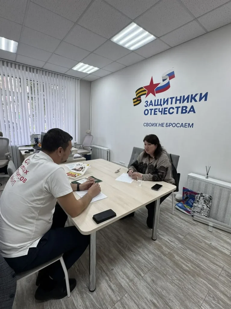 Правовая помощь - приём нотариуса для семей героев"