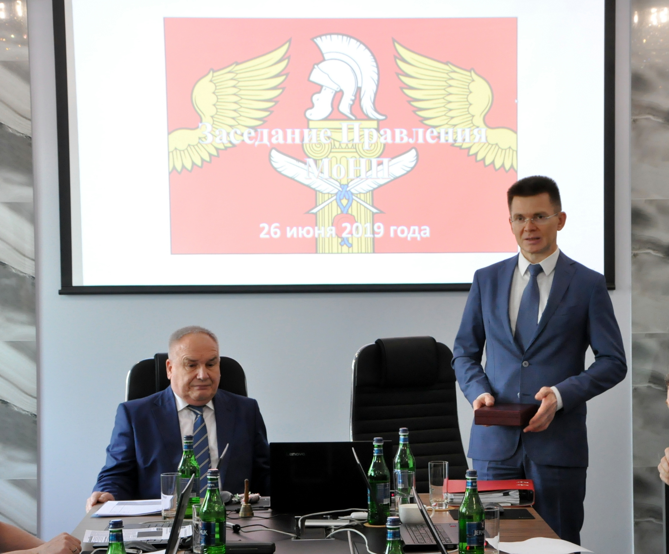 Президенту МоНП Станиславу Смирнову вручена награда"