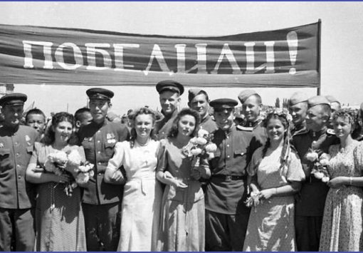 Нет в России семьи такой, где б не памятен был свой герой