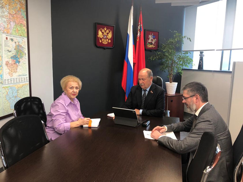 Рабочая встреча Президента МоНП Натальи Лобачевой в Московской областной Думе"