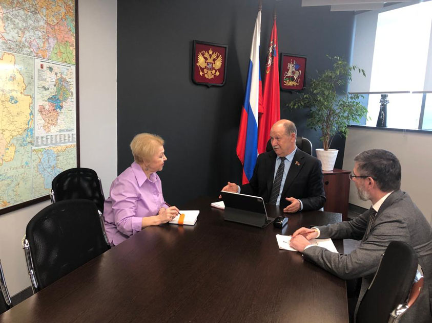 Рабочая встреча Президента МоНП Натальи Лобачевой в Московской областной Думе"